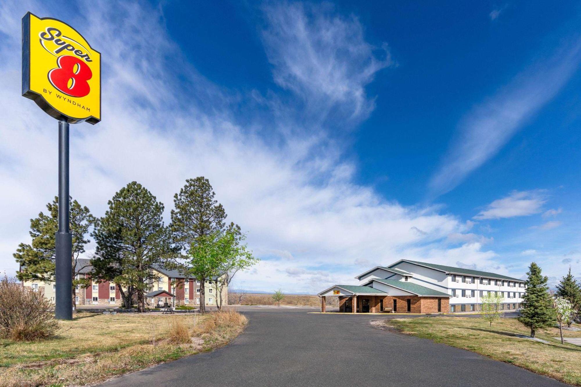 Super 8 By Wyndham Cheyenne Wy Hotel Exterior foto